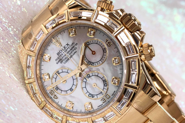 勞力士手表為什么會進灰?(手表進灰的原因)